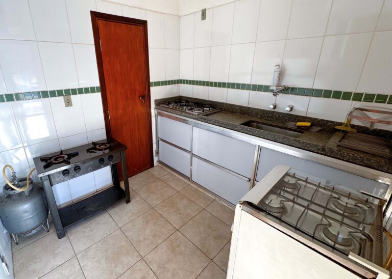 Cozinha da casa auxiliar