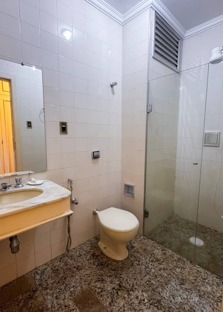 Banheiro do Apartamento Triplo