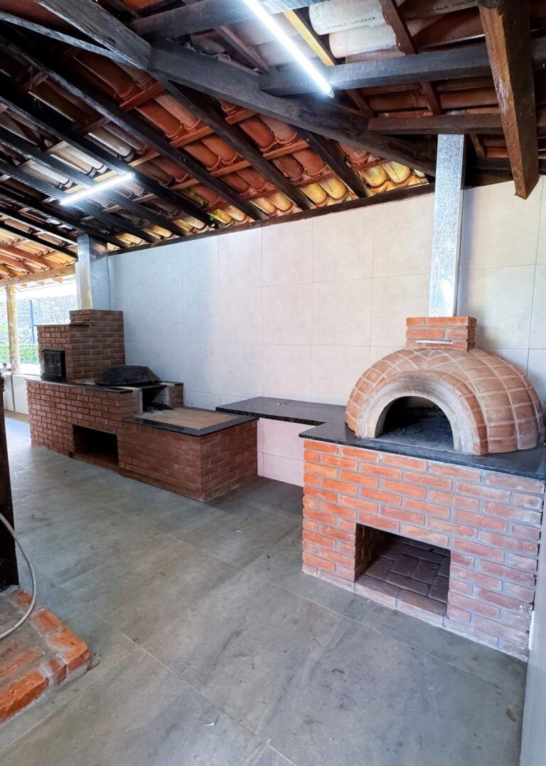 Forno de pizza e Fogão de lenha