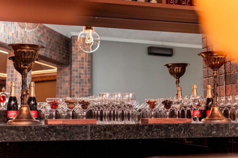 Bar (2)